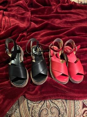 Michael kors Women’s Red Cross-Strap Platform Sandals